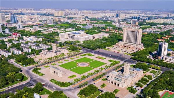 山東東營：水更美 天更藍 草更綠