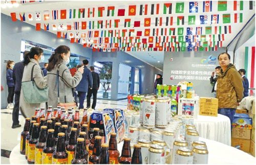 济南“链上自贸”促进消费国际化和贸易转型升级