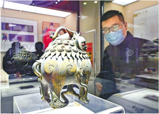 山东青州：到博物馆赏文物看展览 感受历史的魅力